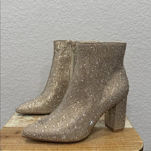 Betsey Johnson Cady Rhinestone Light Gold Ankle Boots Size 6 - Picture 4 of 7